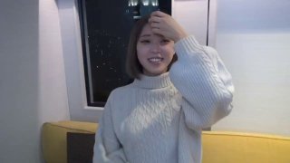 王动御用漂亮美乳嫩模丁小姐大尺度私拍流出~每天换衣服都要拍一段短视频~